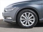 Volkswagen Passat - fotka číslo 14