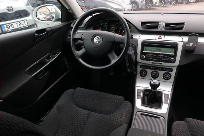 Volkswagen Passat - hlavní fotka
