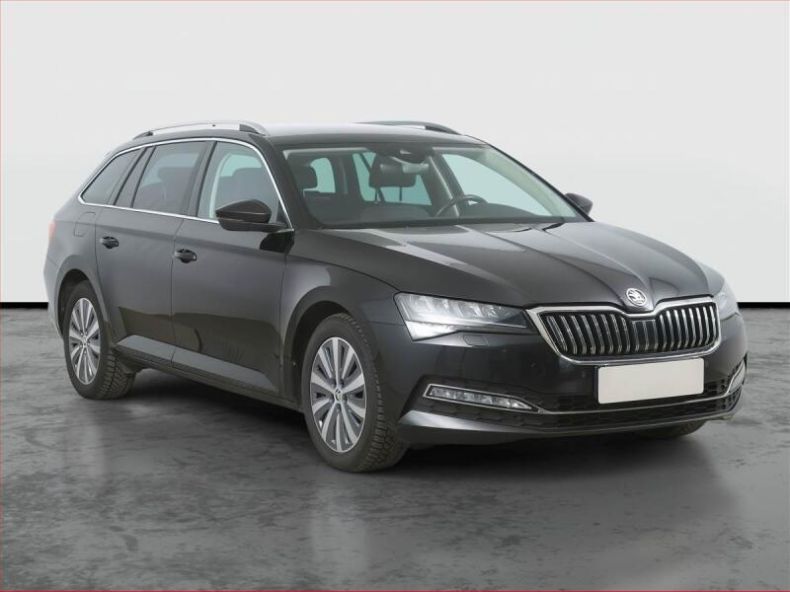 Škoda Superb - hlavní foto
