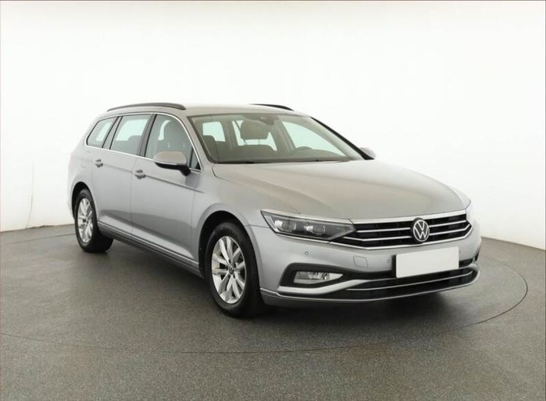 Volkswagen Passat - hlavní fotka inzerátu