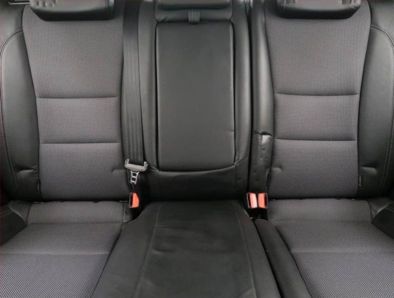 Hyundai i30 - hlavní fotka