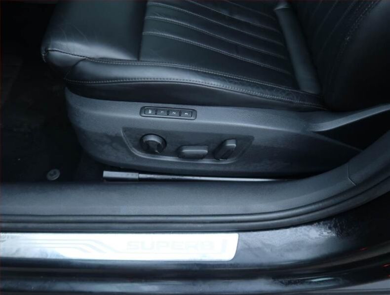 Škoda Superb - hlavní fotka