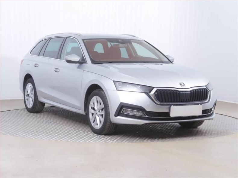 Škoda Octavia - hlavní fotka