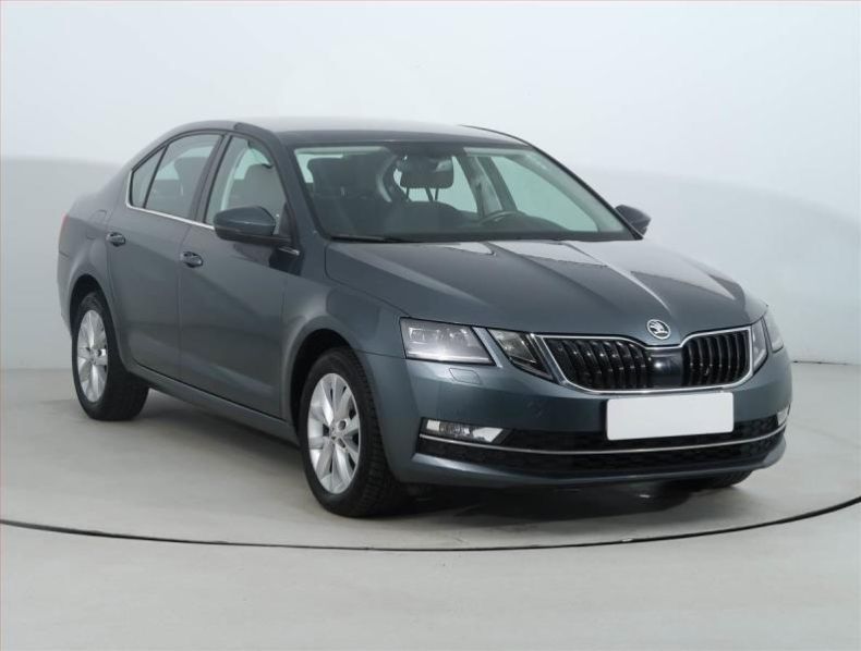 Škoda Octavia - hlavní fotka
