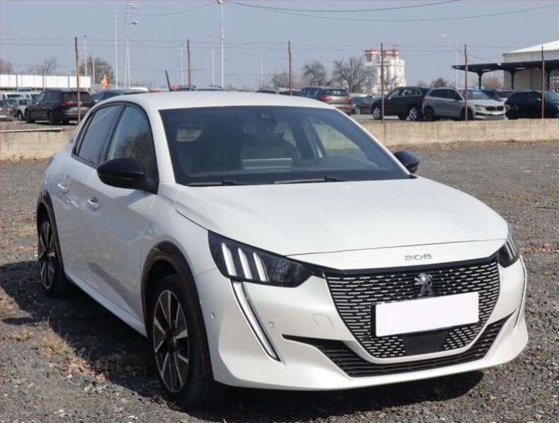 Peugeot 208 - hlavní fotka