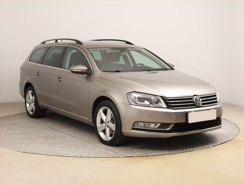 Volkswagen Passat - hlavní fotka inzerátu