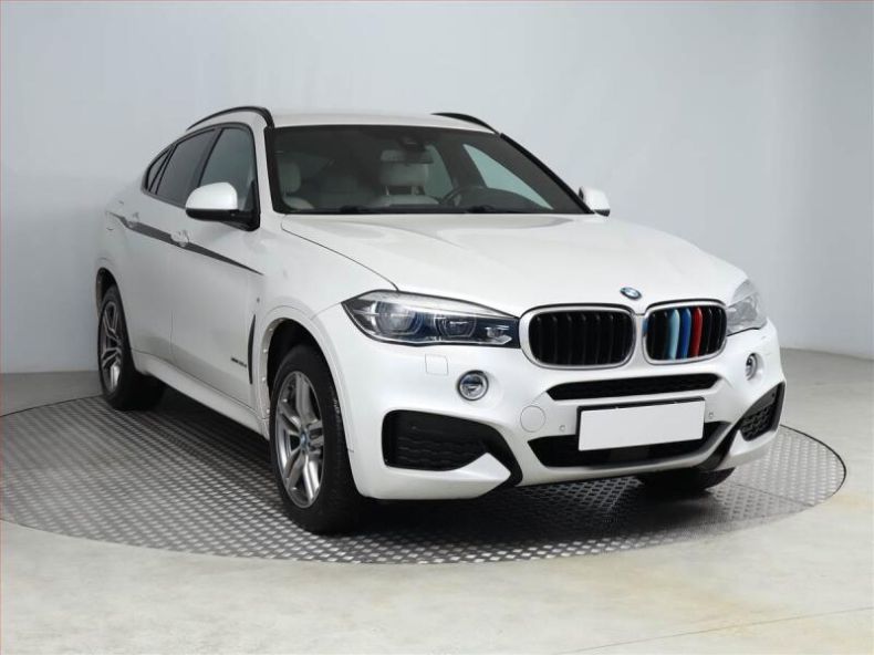 BMW X6 - hlavní foto