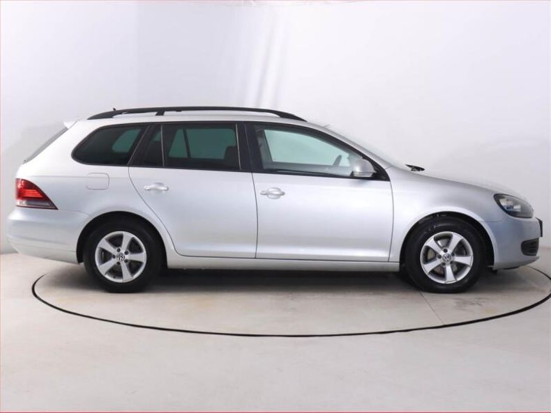 Volkswagen Golf - hlavní fotka
