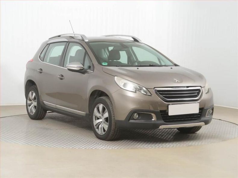 Peugeot 2008 - hlavní foto