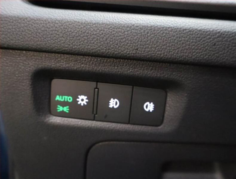 Škoda Octavia - hlavní fotka