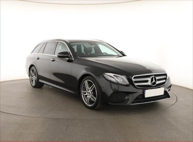 Mercedes Třída E - hlavní foto