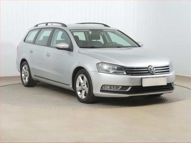 Volkswagen Passat - hlavní foto
