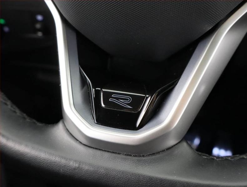 Volkswagen Tiguan - hlavní fotka