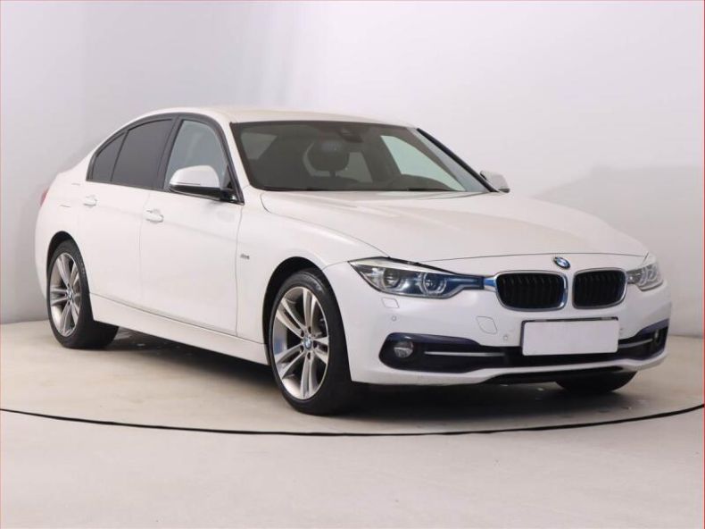 BMW Řada 3 - hlavní foto