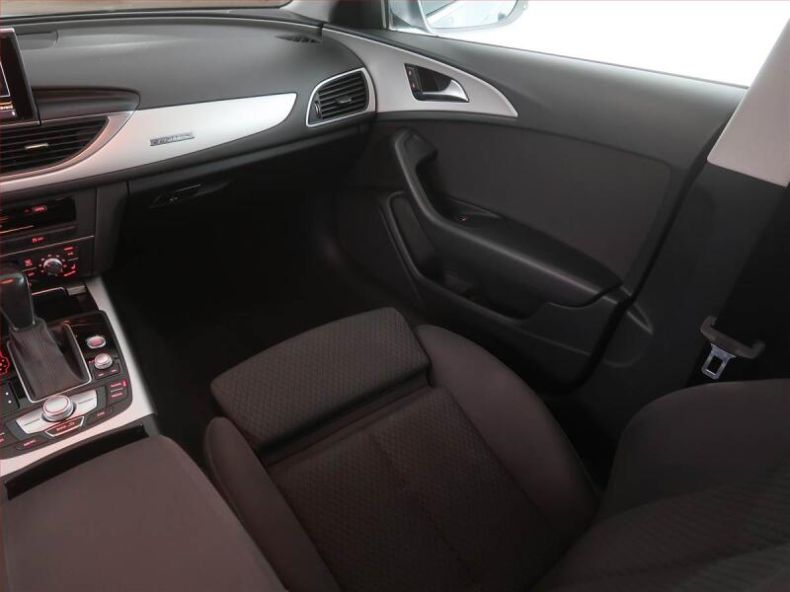 Audi A6 - hlavní fotka