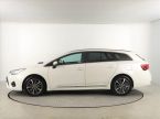 Toyota Avensis - fotka číslo 2