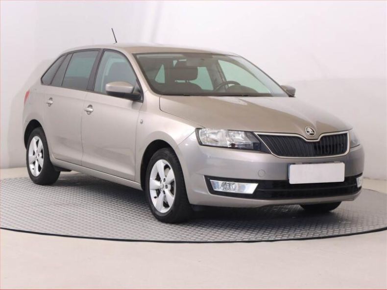 Škoda Rapid - hlavní foto