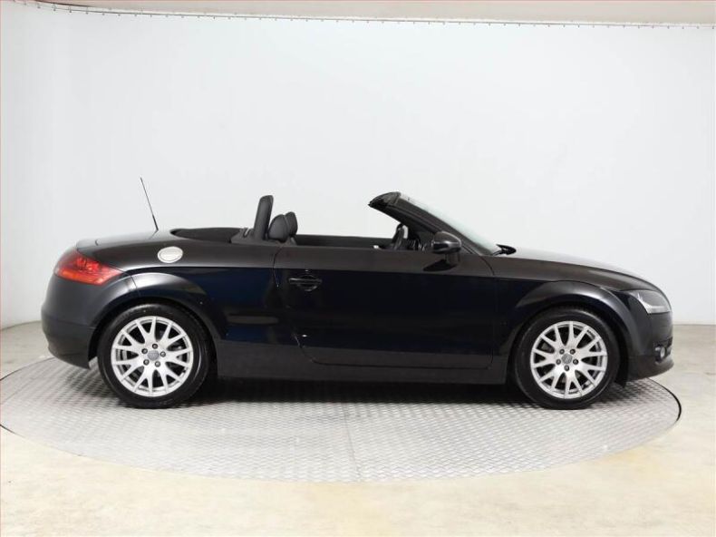 Audi TT - hlavní fotka