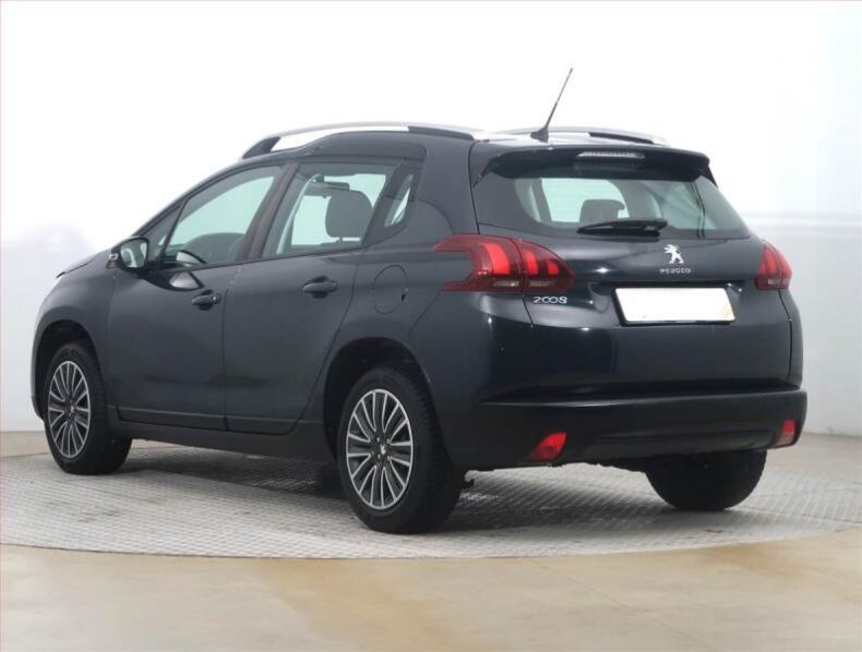 Peugeot 2008 - hlavní fotka