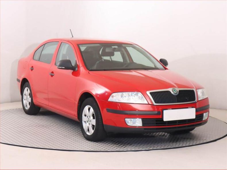 Škoda Octavia - hlavní fotka