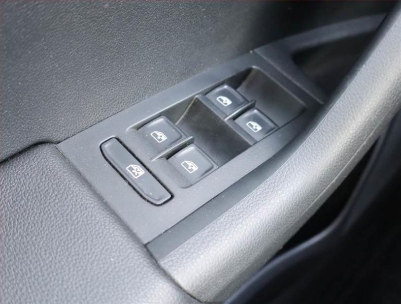 Škoda Octavia - hlavní fotka