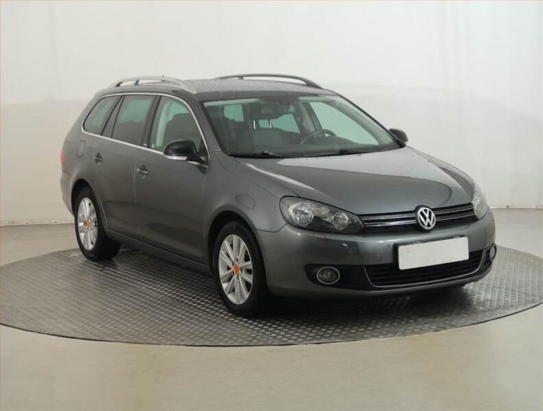 Volkswagen Golf - hlavní foto