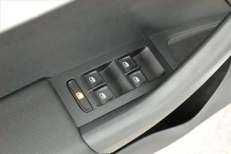 Škoda Octavia - hlavní fotka