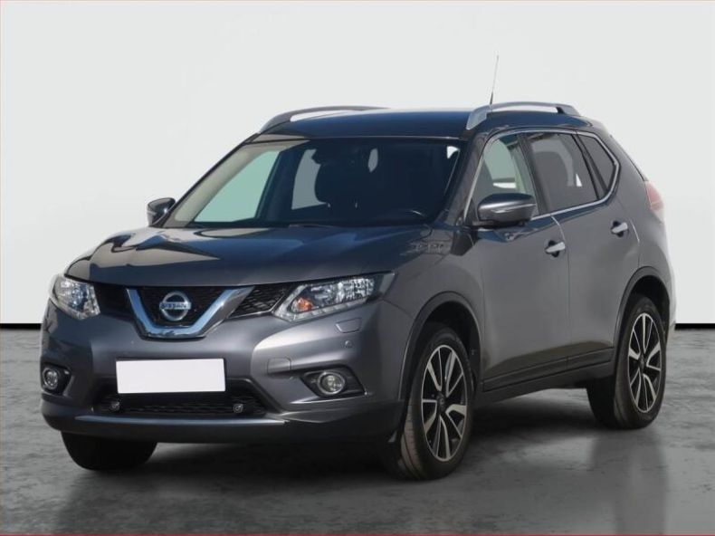 Nissan X-Trail - hlavní fotka