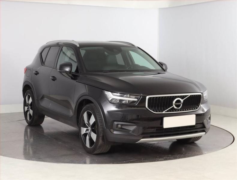 Volvo XC40 - hlavní foto