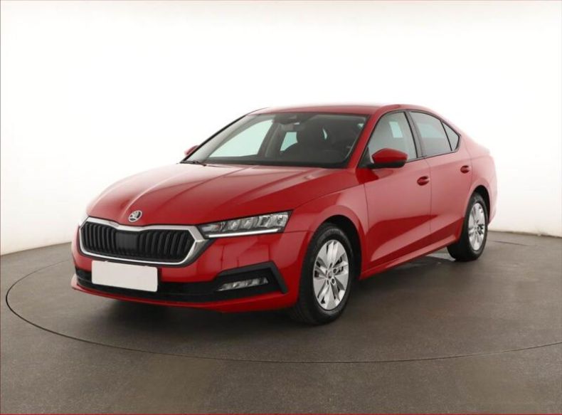 Škoda Octavia - hlavní fotka