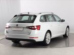 Škoda Superb - fotka číslo 4