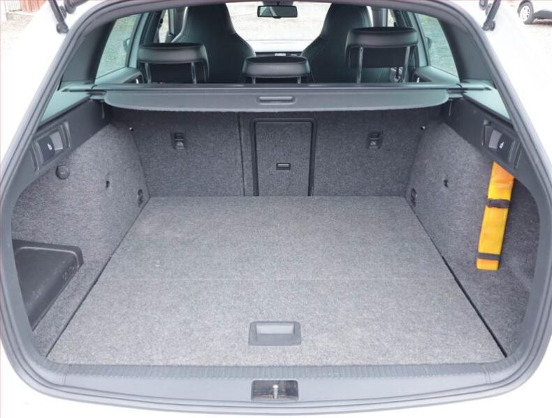 Škoda Octavia - hlavní fotka