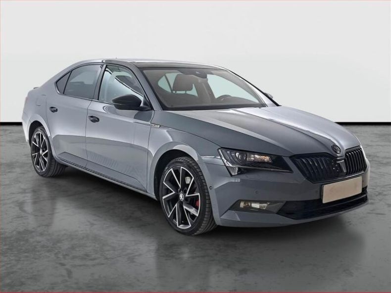 Škoda Superb - hlavní foto