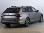 Škoda Superb - fotka číslo 4