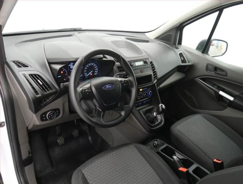 Ford Transit - hlavní fotka