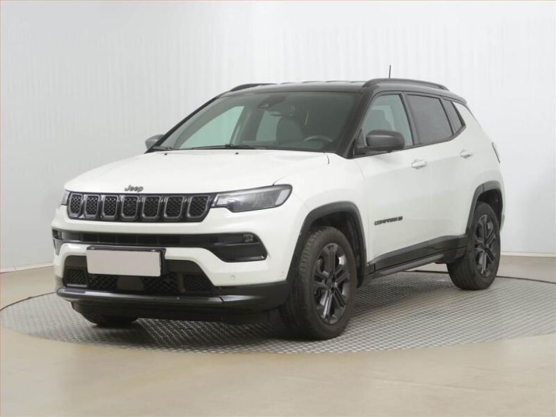 Jeep Compass - hlavní fotka