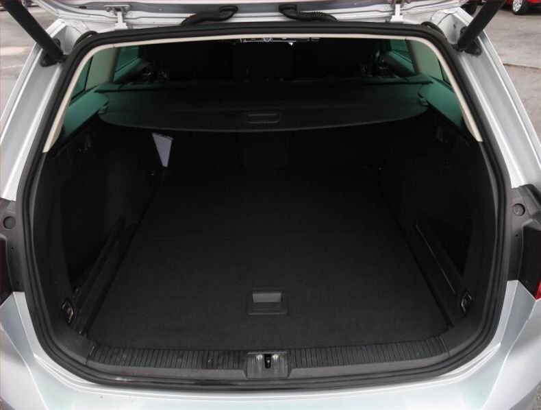 Volkswagen Passat - hlavní fotka