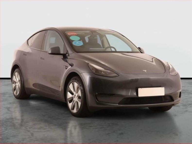 Tesla Model Y - hlavní foto