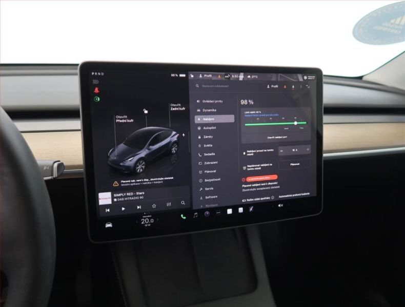 Tesla Model Y - hlavní fotka