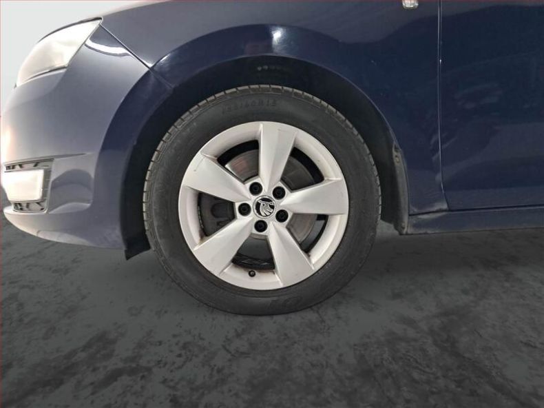 Škoda Rapid - hlavní fotka