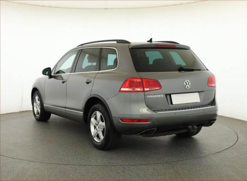 Volkswagen Touareg - hlavní fotka