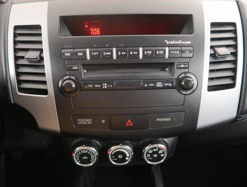 Mitsubishi Outlander - hlavní fotka