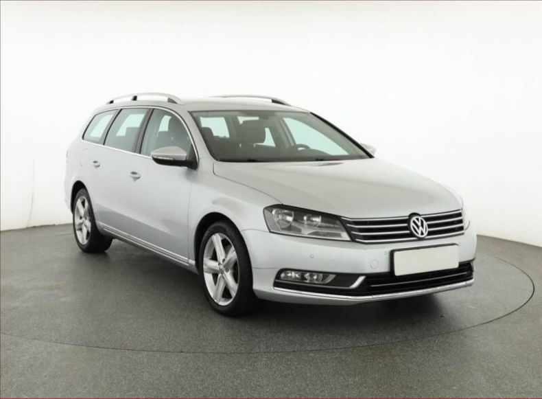 Volkswagen Passat - hlavní fotka inzerátu