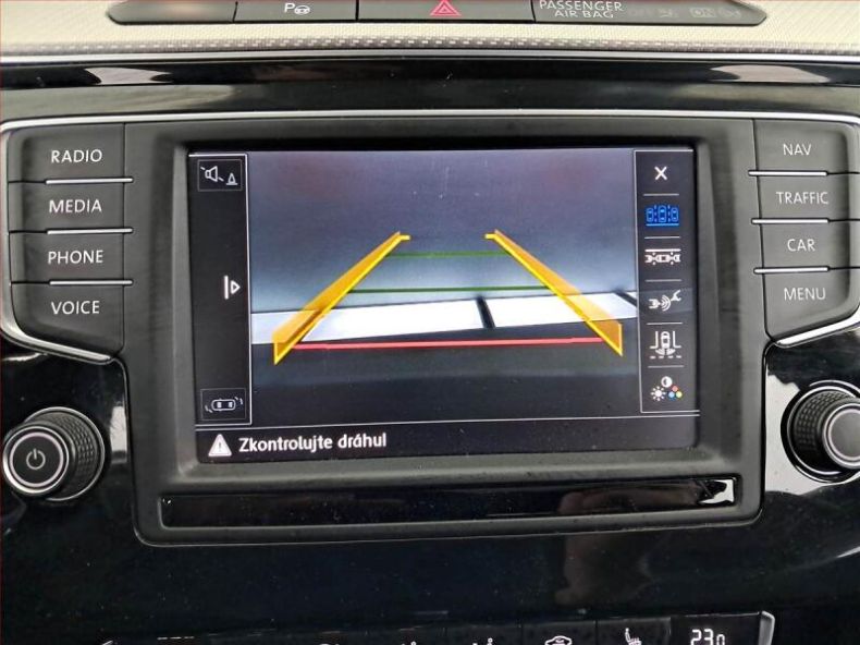 Volkswagen Passat - hlavní fotka
