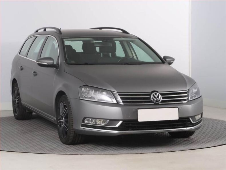 Volkswagen Passat - hlavní foto