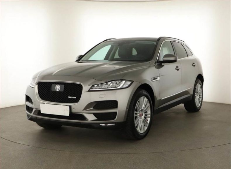 Jaguar F-Pace - hlavní fotka