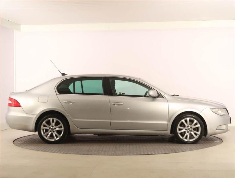Škoda Superb - hlavní fotka
