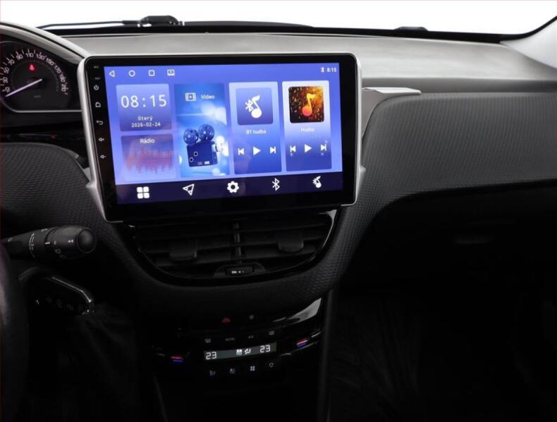 Peugeot 2008 - hlavní fotka