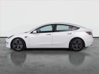 Tesla Model 3 - fotka číslo 2