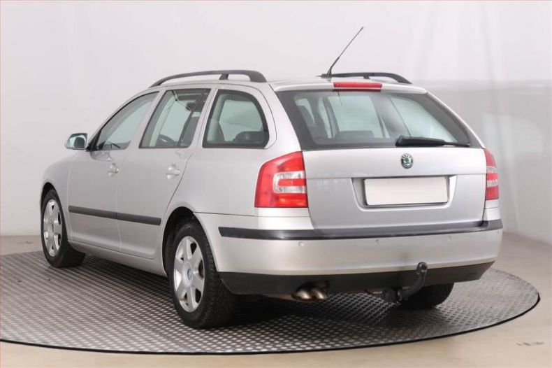 Škoda Octavia - hlavní fotka